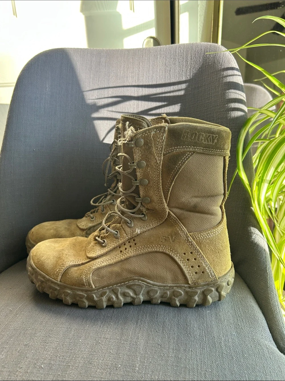 Rocky S2V Men's Tactical Boots size 10 - need laces